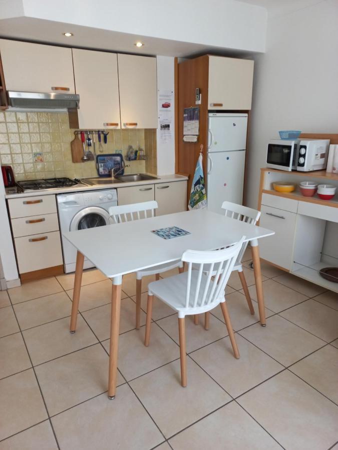 Apartment Vue Laterale Mer, 1 , Wifi, Climatisation, Parking Securise Couvert Canet-en-Roussillon