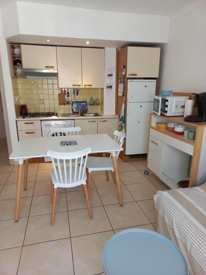 Vue Laterale Mer, 1 , Wifi, Climatisation, Parking Securise Couvert Canet-en-Roussillon